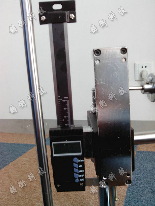 手壓式拉壓測(cè)試臺(tái)圖片